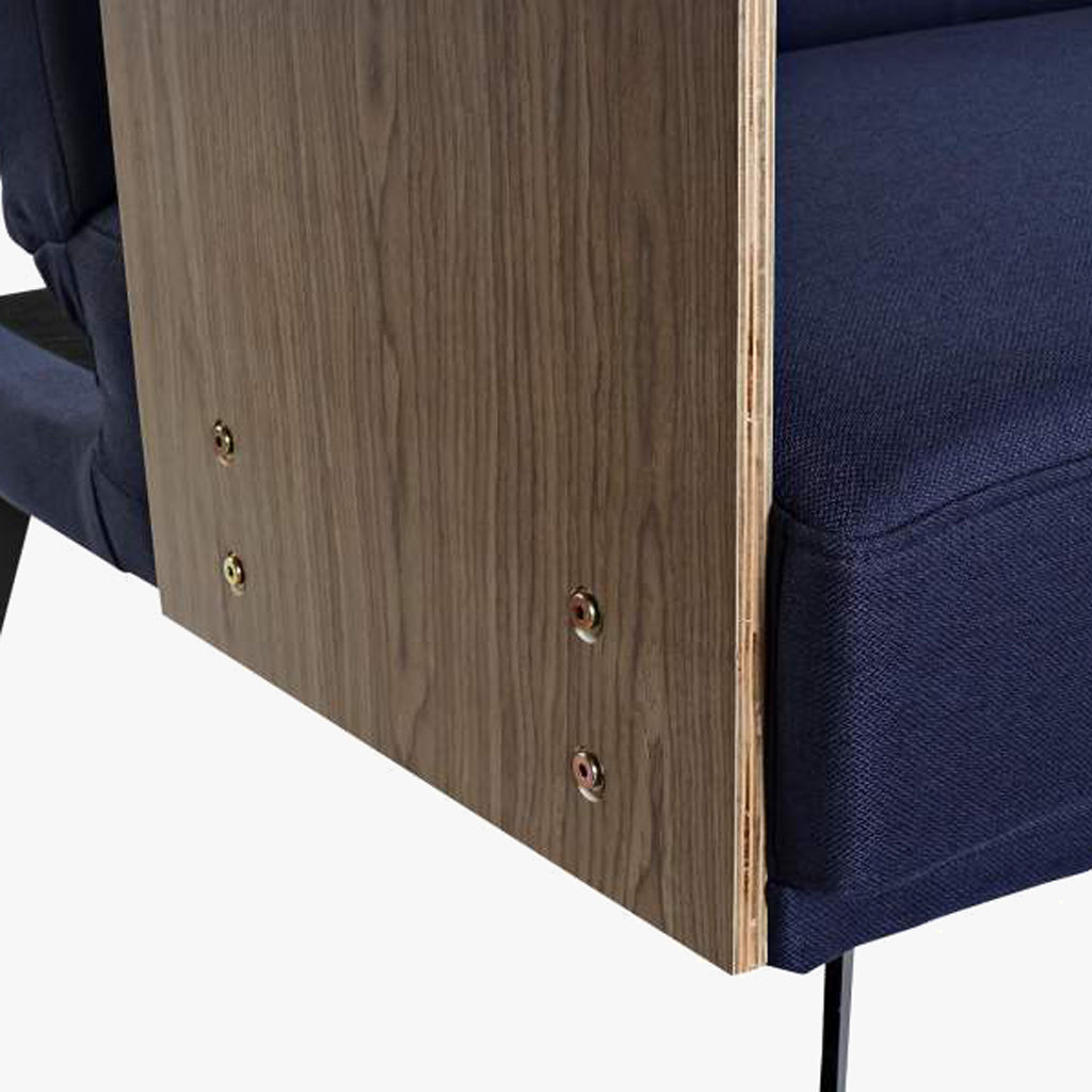 Sofá Cama Azul com Estrutura em Madeira e Sistema Click-Clack MOVE