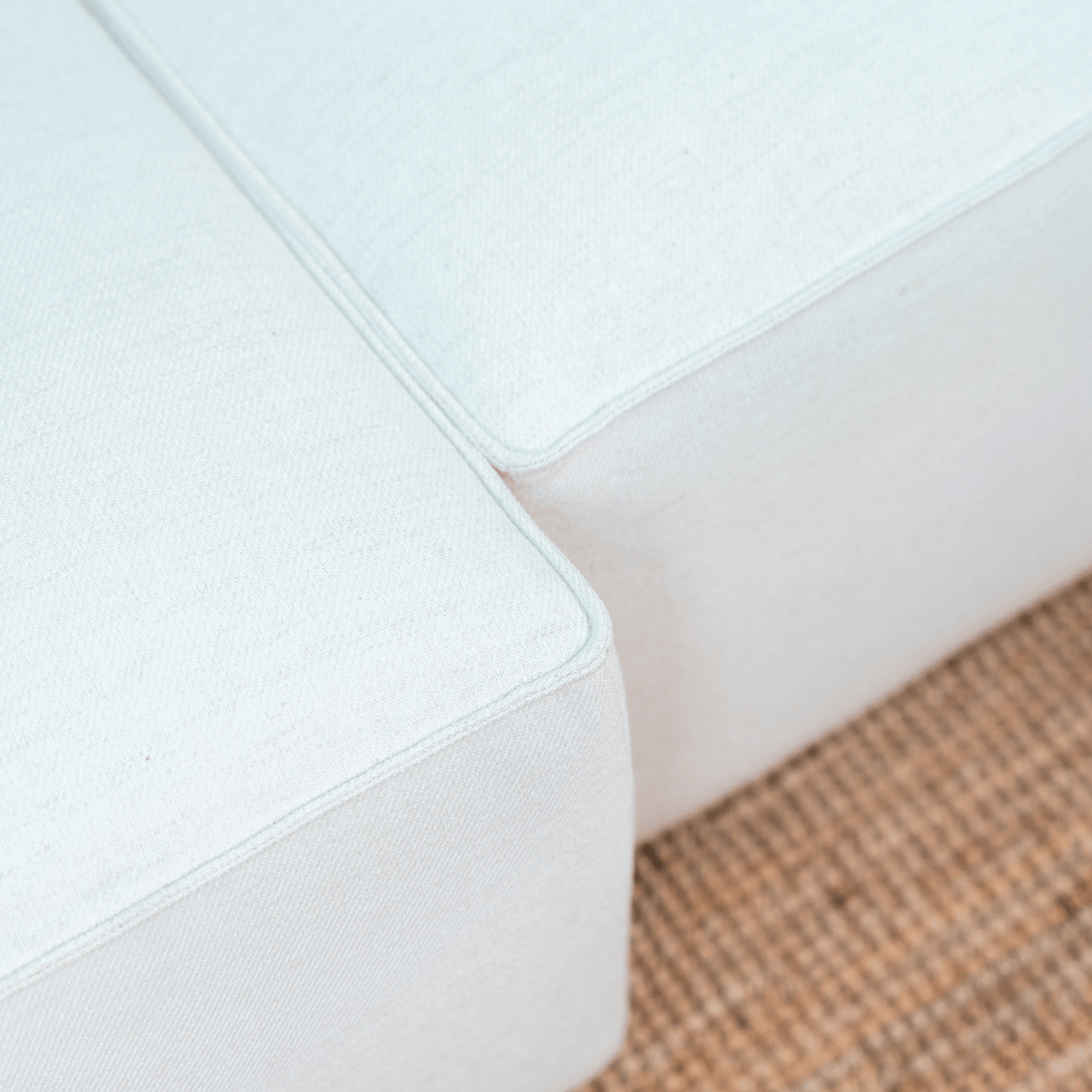 Sofá - Cama 4 Lugares com Chaise Longue Reversível - JadeC1512BCSRG8240_C24