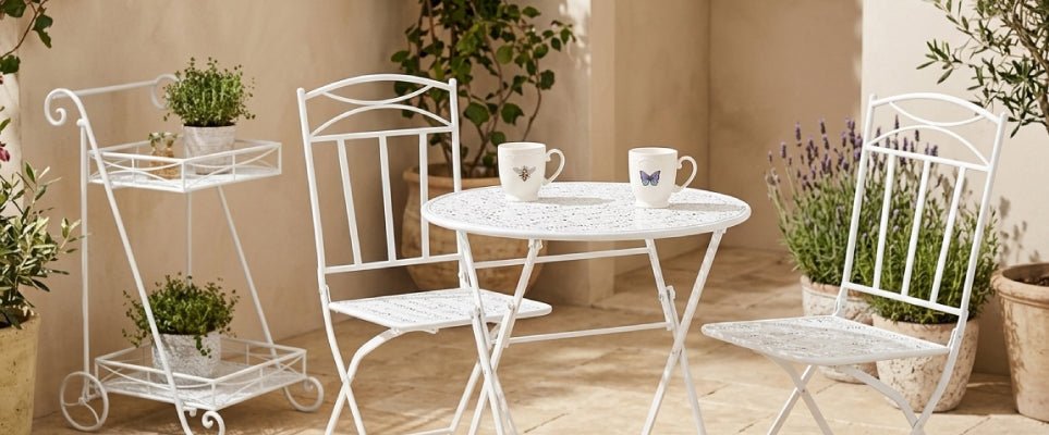 Exterior romântico: Como criar um cenário perfeito com Marie e Revival - Gato Preto