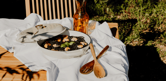 Sabores com Alma: cozinhar com estilo ao ar livre - Gato Preto