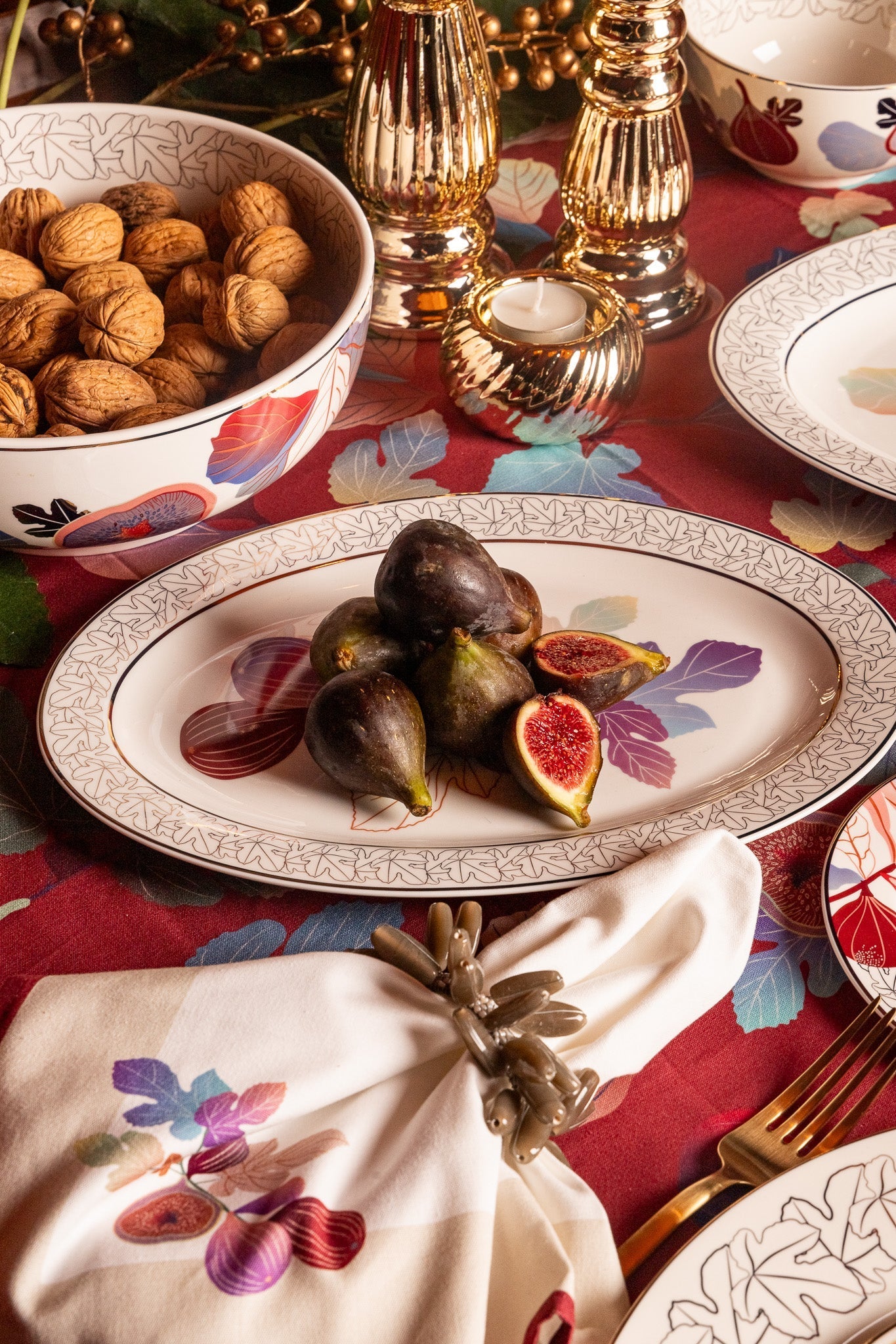 Travessas, Saladeiras e Terrinas - Gato Preto