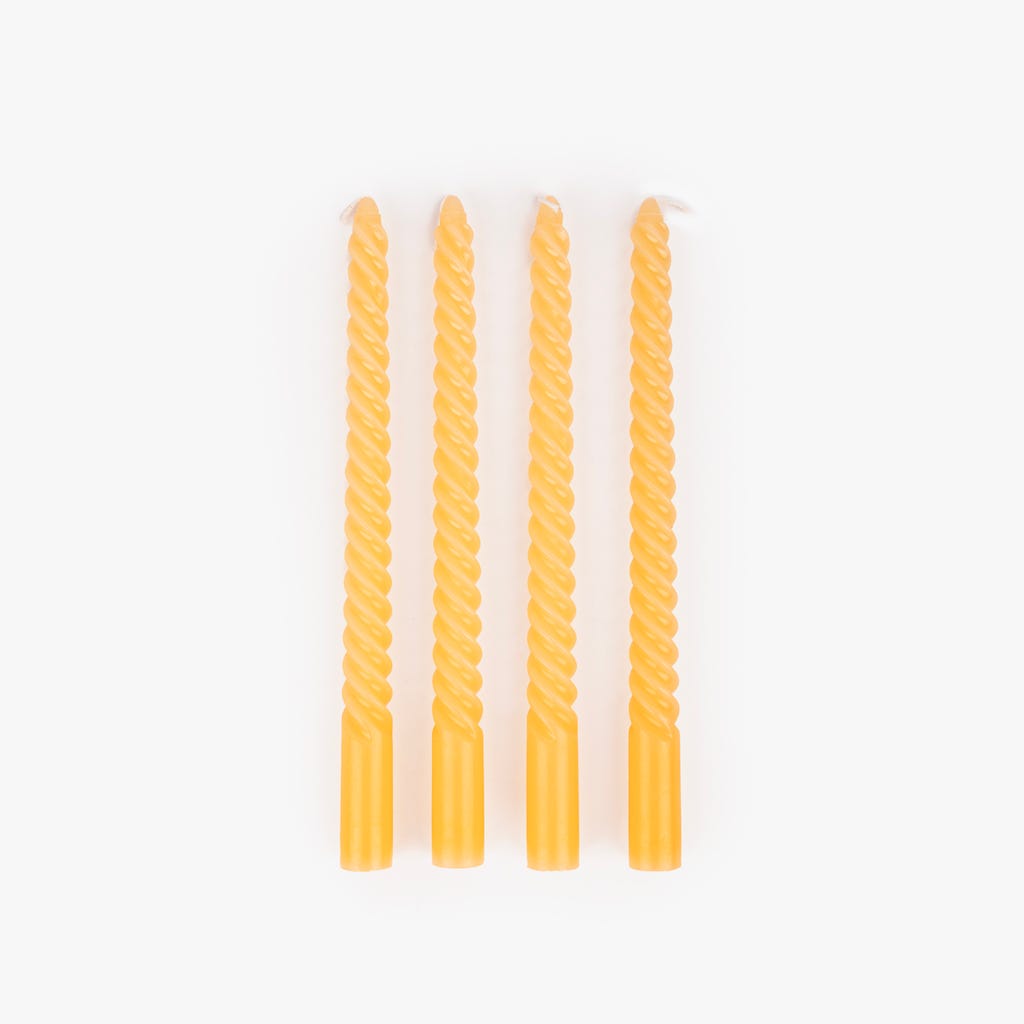 Caixa de 4 velas espiral laranja 2x25cm MARSHMALLOW