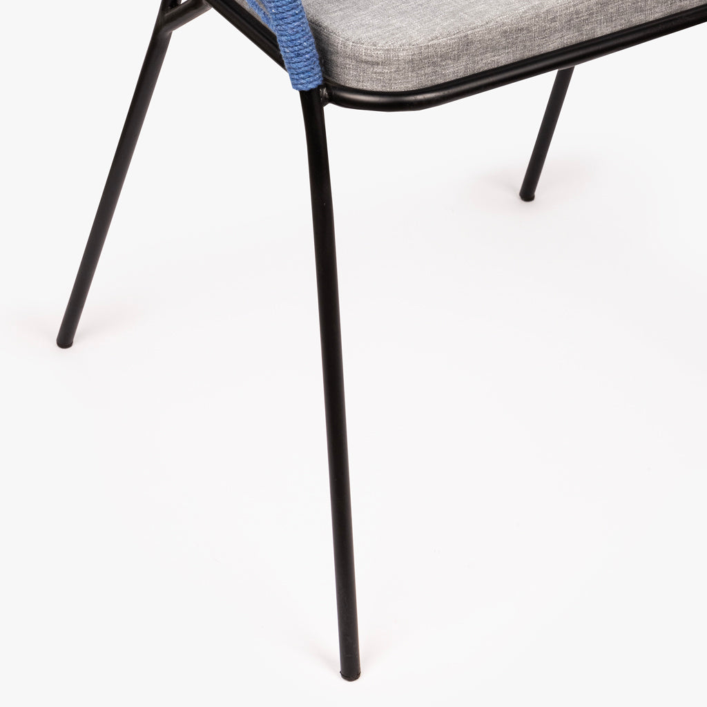 Cadeira de Metal e Corda Azul com braços PANTAI
