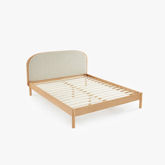 Cama em Pinho com Cabeceira Estofada TUNES