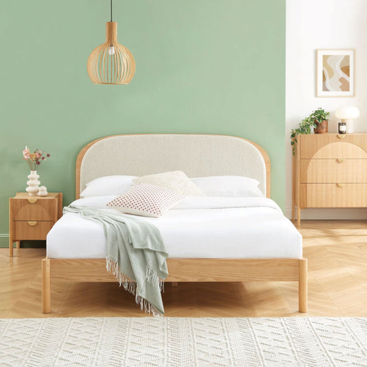 Cama em Pinho com Cabeceira Estofada TUNES
