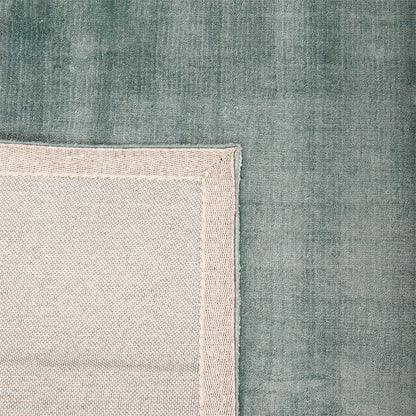 Tapete Tufado Viscose Azul Escuro 70x110 MIRA