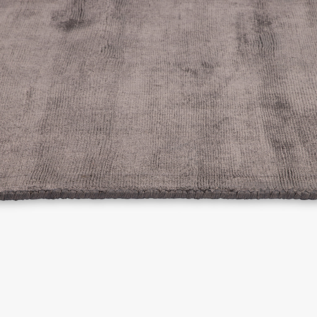 Tapete Tufado Viscose Cinza Escuro 200x300 MIRA