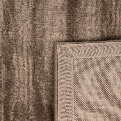 Tapete Tufado Viscose Castanho 70x110 MIRA