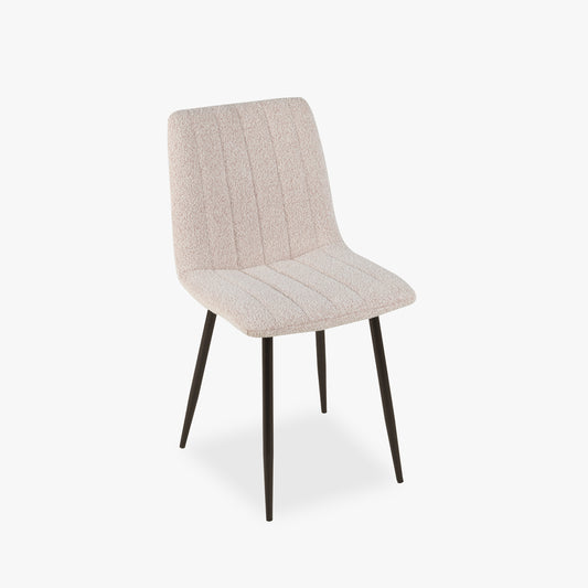 Chaise rose clair avec pieds en métal noir RIBE