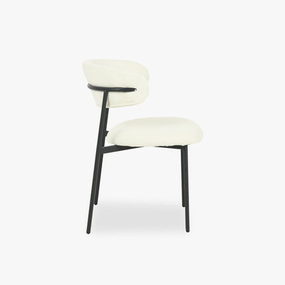 Cadeira Branco com Estrutura em Preto VARDE