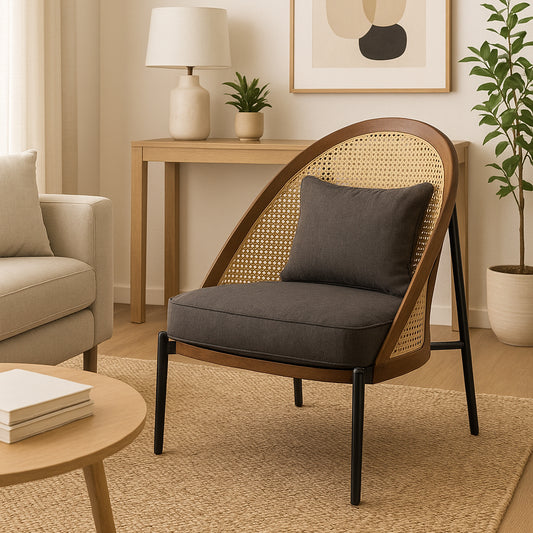 Cadeirão com Almofada Cinza com Costas em Rattan OZAWA