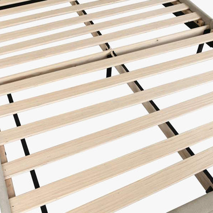 Cama Tecido com Cabeceira Arredondada e Pés de Madeira Bege SERENA