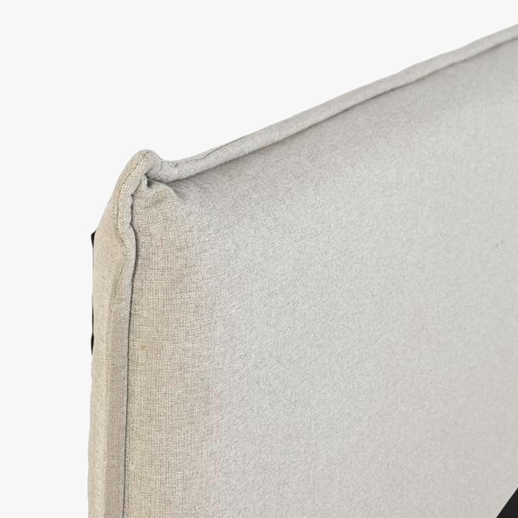 Cama Tecido com Cabeceira Reta e Pés de Madeira Bege SERENA