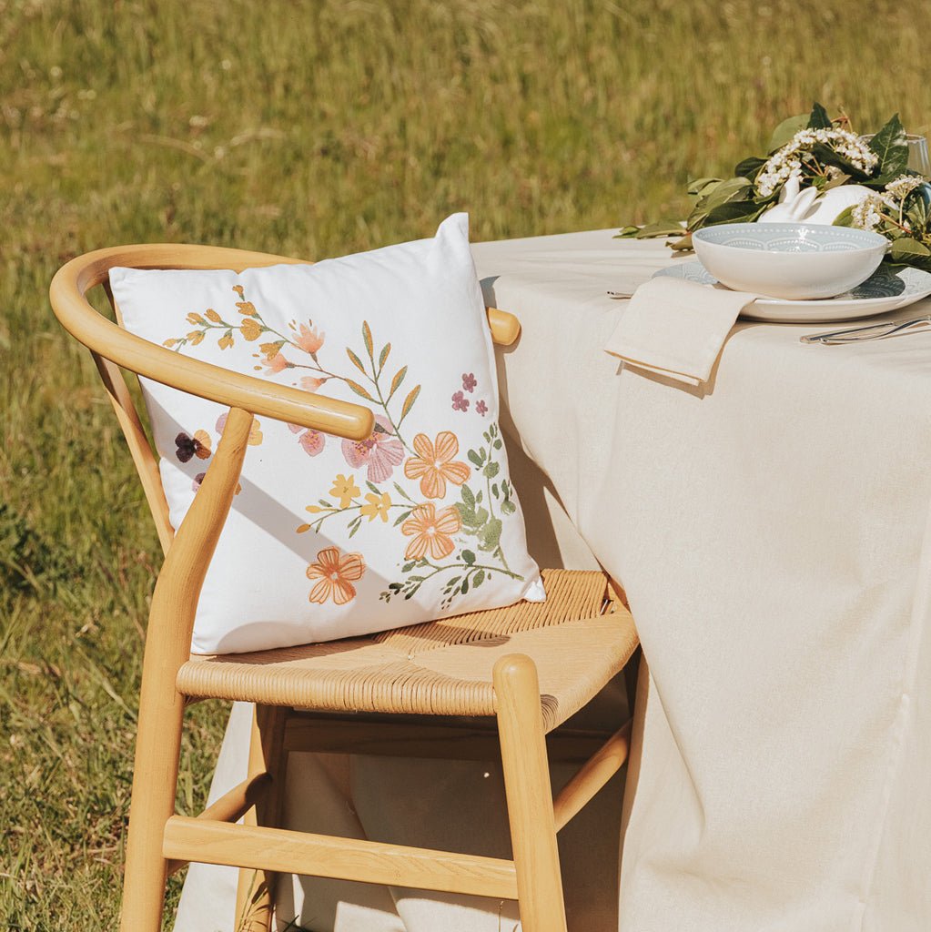 Almofada Flores 40x40 - Gato Preto