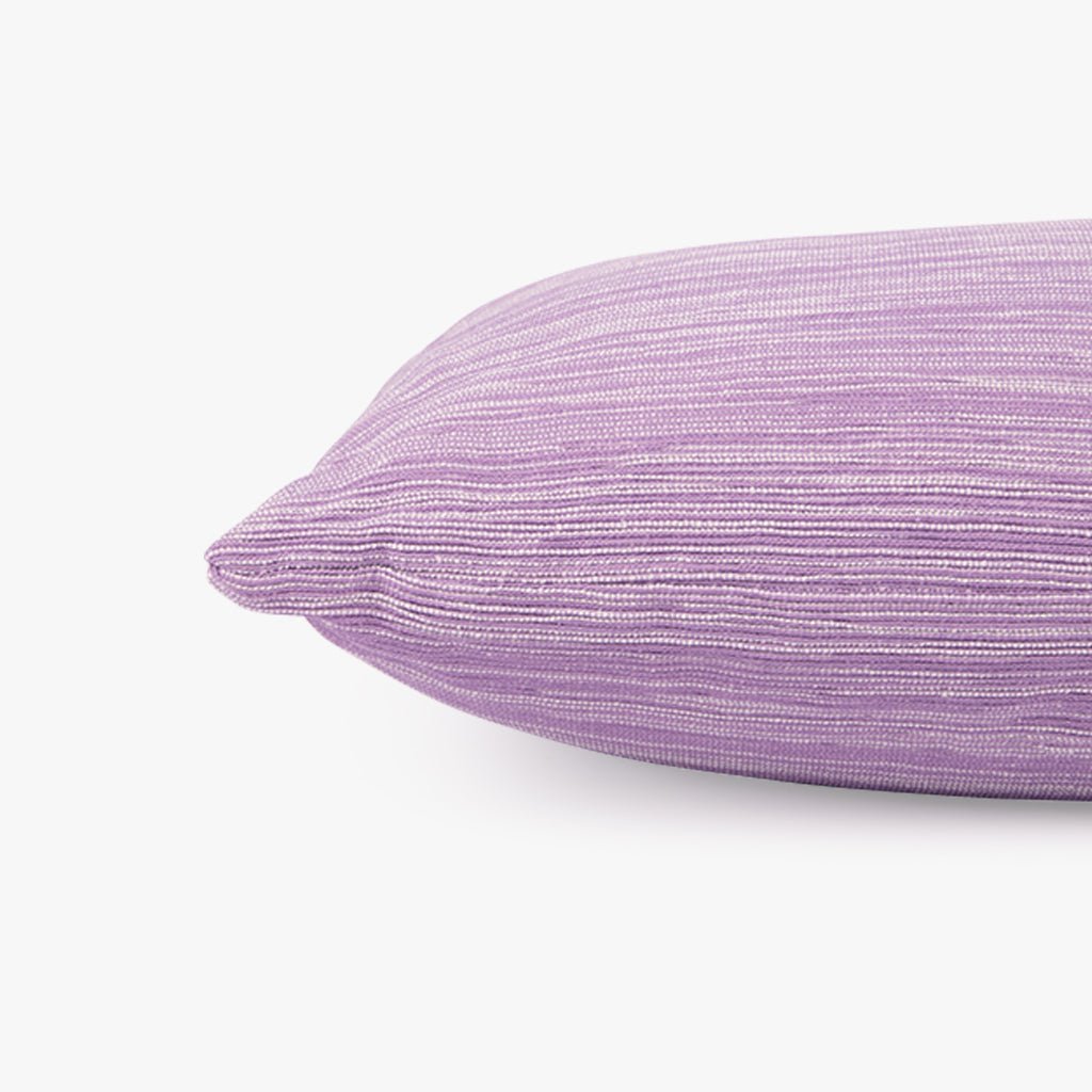 Almofada Mesclada Violeta e Natural SUKI - Gato Preto