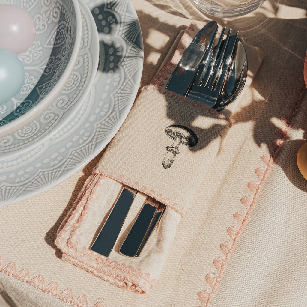 Anel com Guardanapo de Algodão Cogumelo Rosa PORTOBELLO - Gato Preto