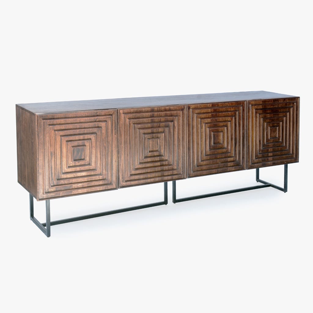 Aparador Geométrico Quatro Portas BOMBAIM - Gato Preto