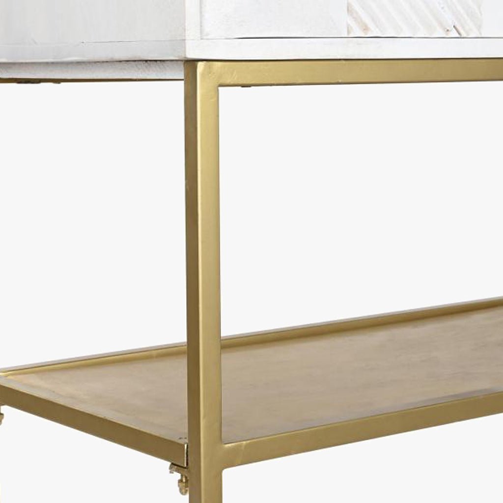 Aparador Relevo Branco com Acabamentos Dourado 91X44X152 WHITE GLOW - Gato Preto