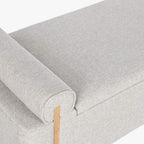 Banqueta Cinza de Tecido e Madeira com Arrumação 120x45x50 SERENA - Gato Preto