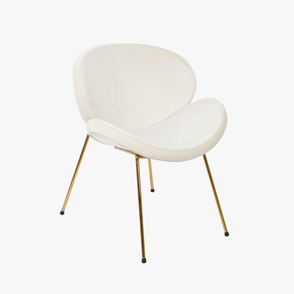 Cadeira Curva Branca | Veludo & Pés Dourados | Velisse - Gato Preto