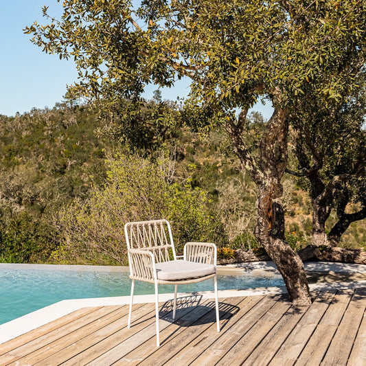 Cadeira de Metal Branco com Corda Bege FORMENTERA - Gato Preto