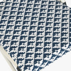 Cadeira de Metal Branco e Azul 46x57x88 - Gato Preto