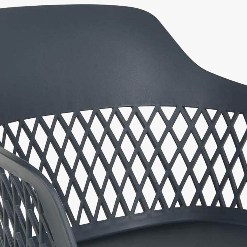 Cadeira PP Preto 57x57x80,5 - Gato Preto
