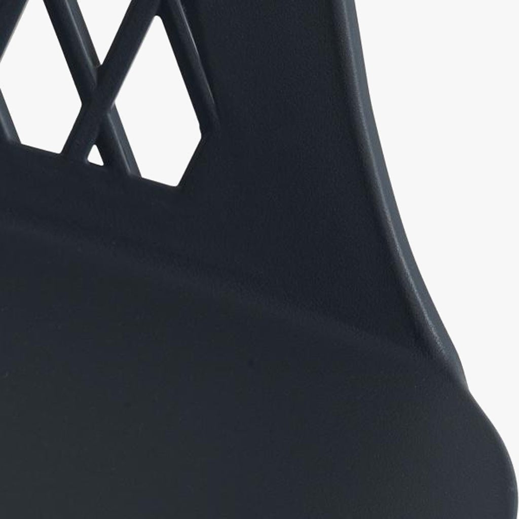 Cadeira PP Preto 57x57x80,5 - Gato Preto