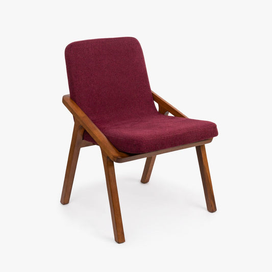 Cadeira Vermelha com Braços RIGA - Gato Preto