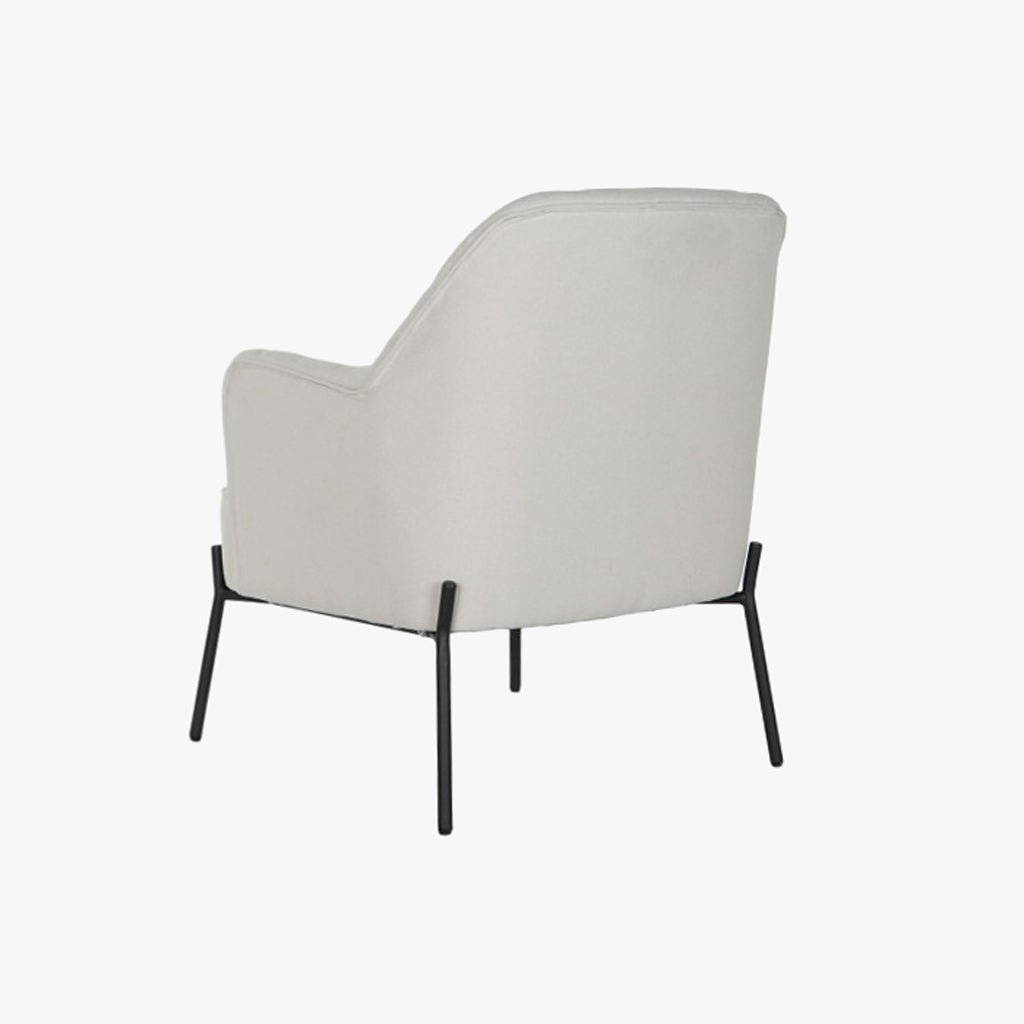 Cadeirão Cosmopolite Capitóné | Bege | 65x73x79,5 cm - Gato Preto