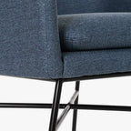 Cadeirão Cosmopolite Pé em Metal | Azul | 66x62x75 cm - Gato Preto