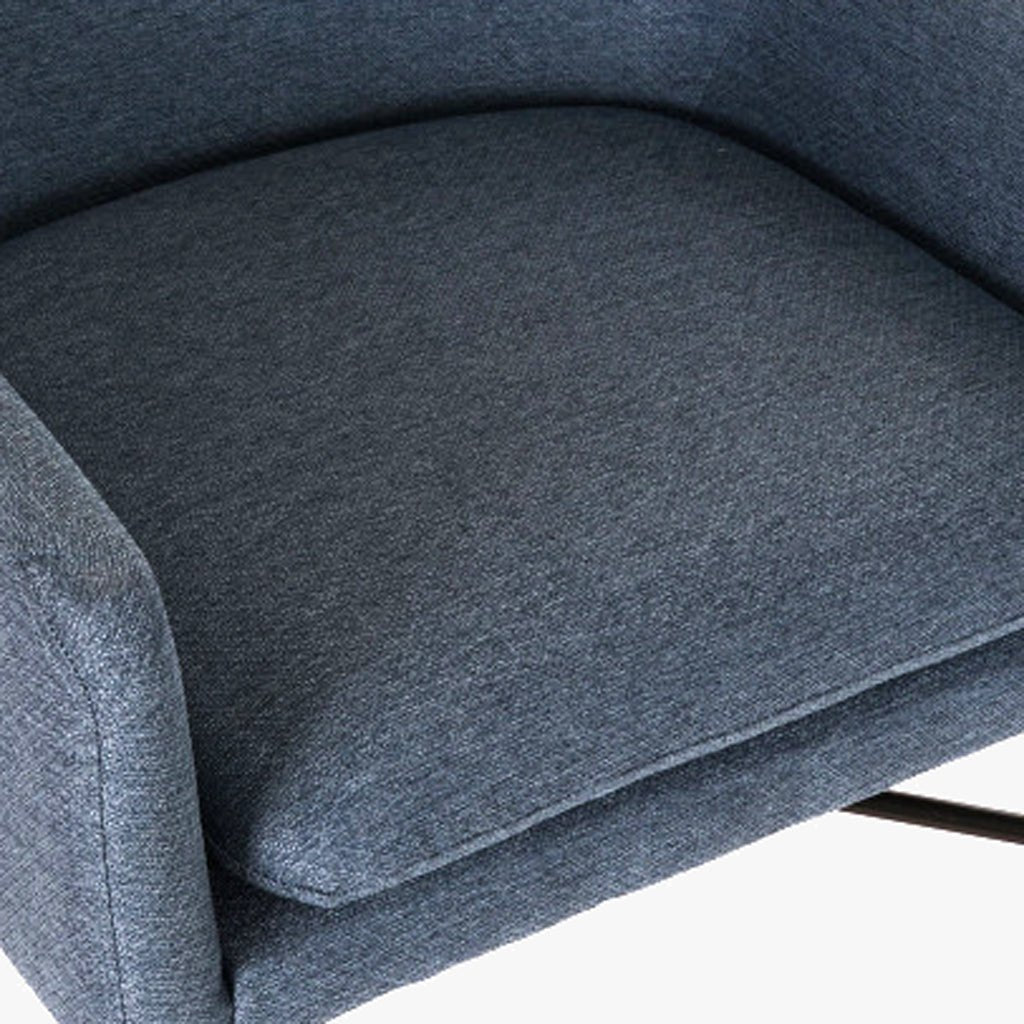 Cadeirão Cosmopolite Pé em Metal | Azul | 66x62x75 cm - Gato Preto