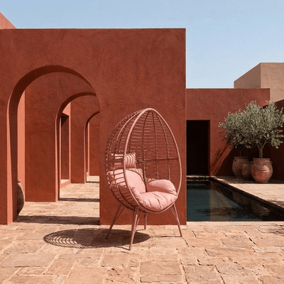 Cadeirão de Exterior em Rattan Rosa | Coleção BLUSH - Gato Preto