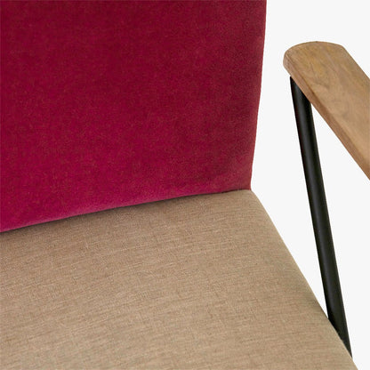 Cadeirão de Linho e Algodão com Costas em Vermelho ELGAR - Gato Preto