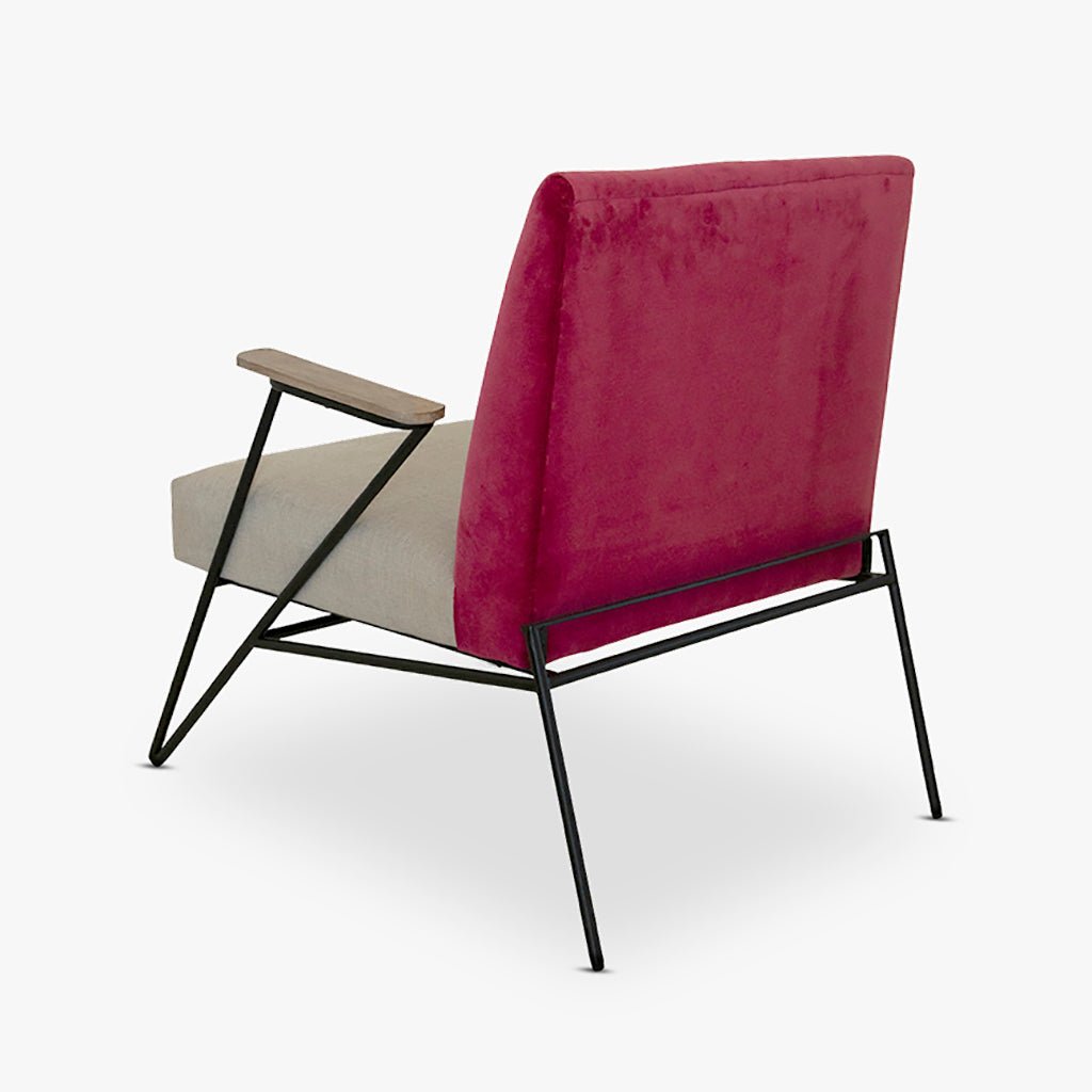 Cadeirão de Linho e Algodão com Costas em Vermelho ELGAR - Gato Preto