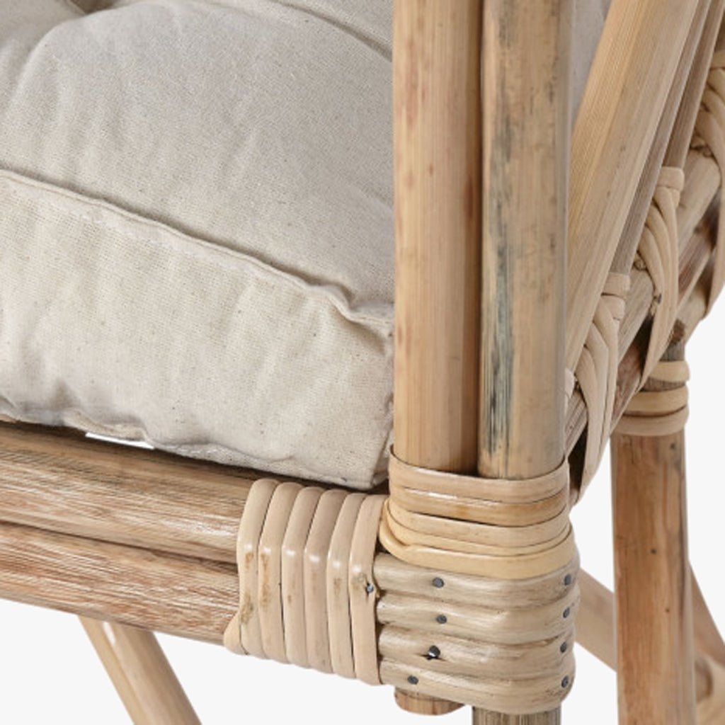 Cadeirão de Rattan e Bambu 58x61x87 - Gato Preto