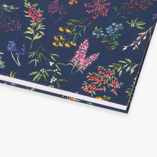 Caderno Capa Dura Pautado Flores A5 GARDEN MEMORIES - Gato Preto