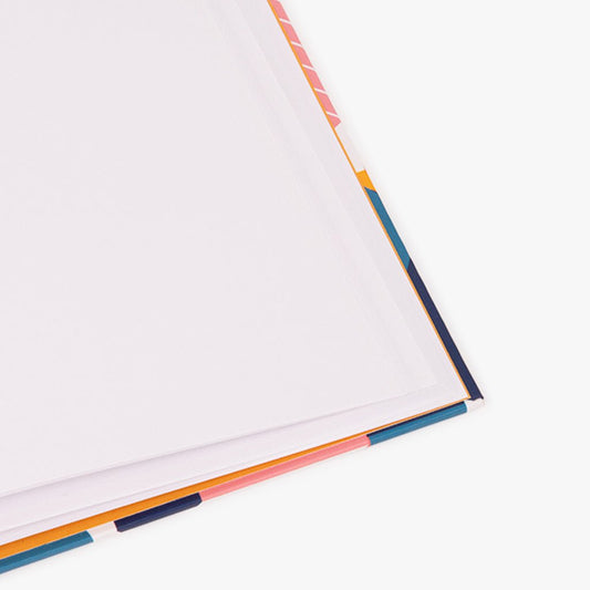 Caderno Capa Dura Pautado Gatos A5 CAT IN THE CITY - Gato Preto