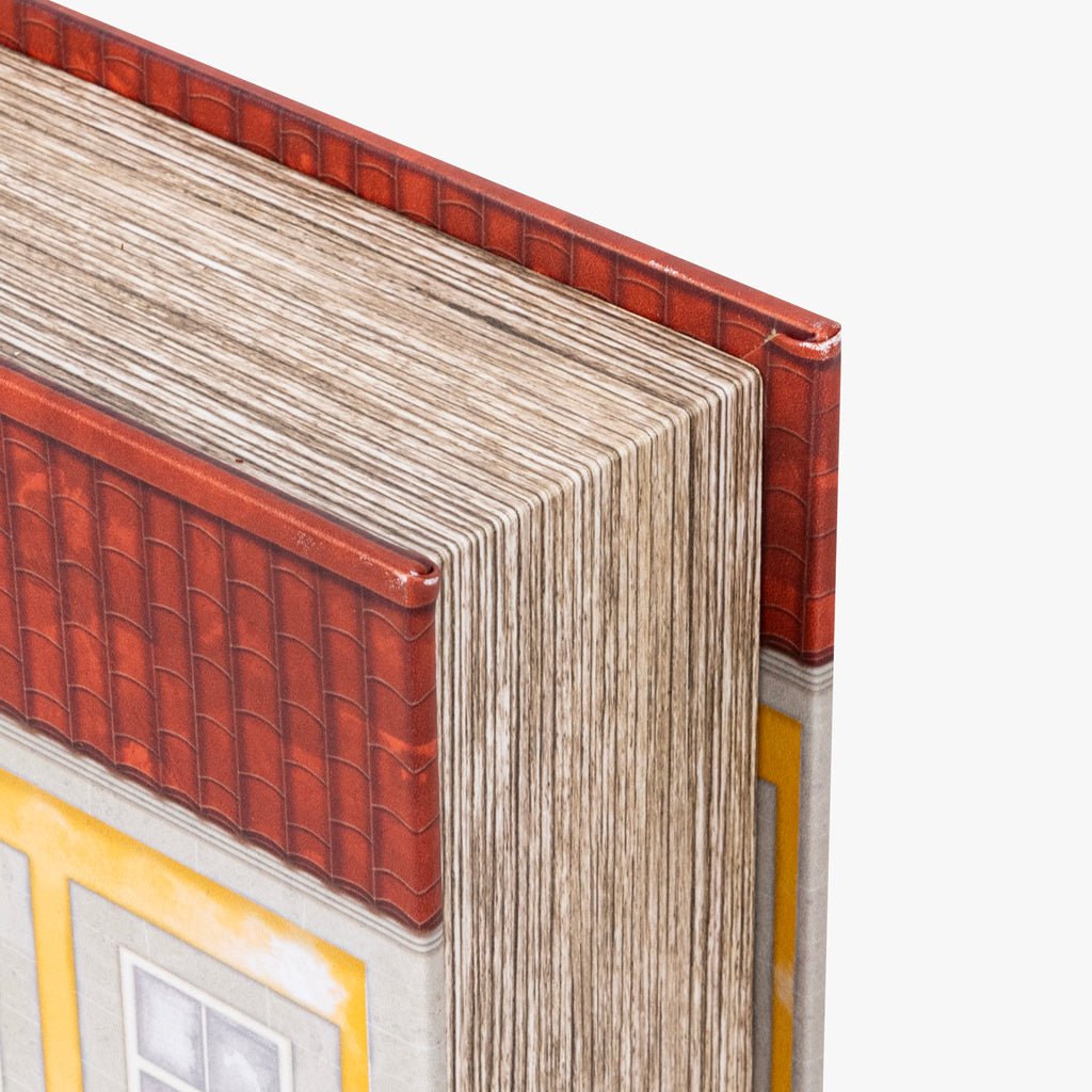 Caixa Livro Amarela VILLAGE - Gato Preto