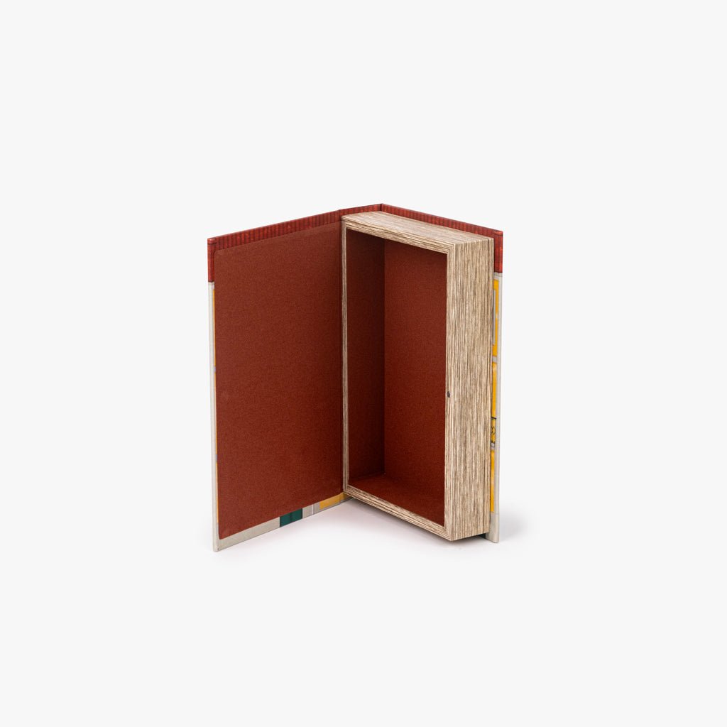 Caixa Livro Amarela VILLAGE - Gato Preto