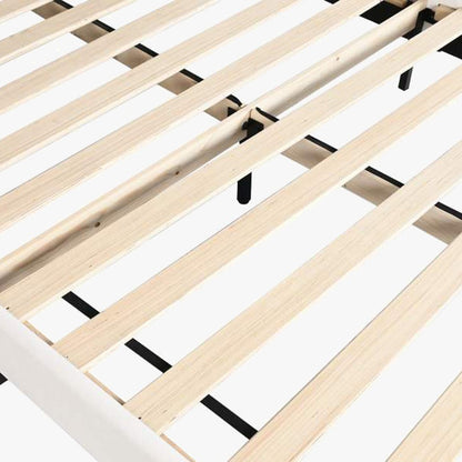 Cama Tecido com Cabeceira Reta e Pés de Madeira Cru SERENA - Gato Preto