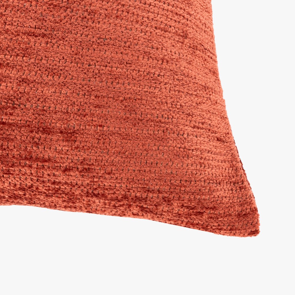 Capa de Almofada Chenile Rosa Velho 40x40 INDIE - Gato Preto