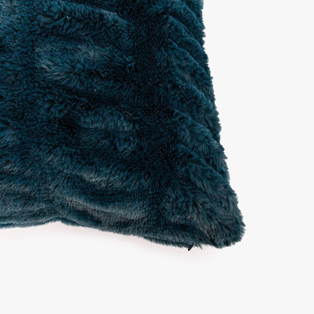Capa de Almofada de Pelo Sintético Azul Escuro ALASKA - Gato Preto