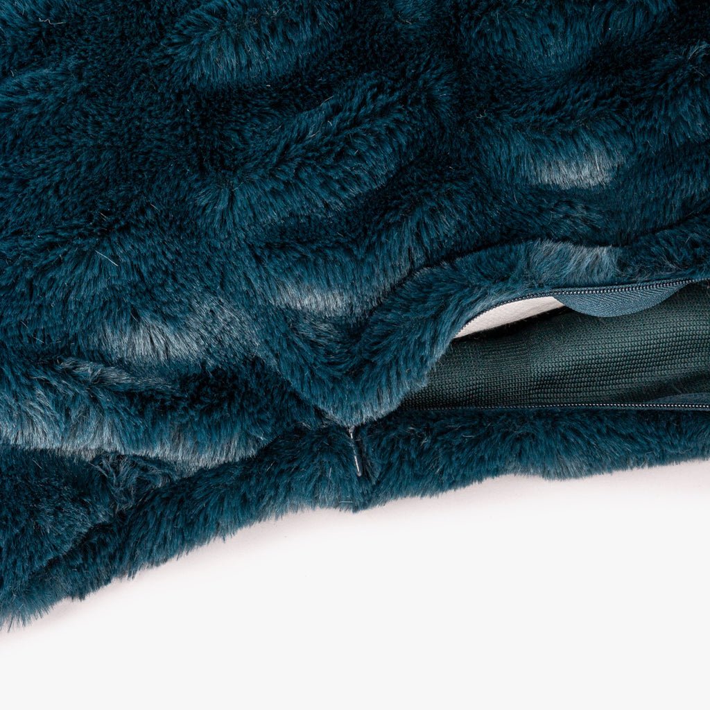 Capa de Almofada de Pelo Sintético Azul Escuro ALASKA - Gato Preto