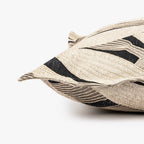 Capa de Almofada Folhas Preto ALBA - Gato Preto