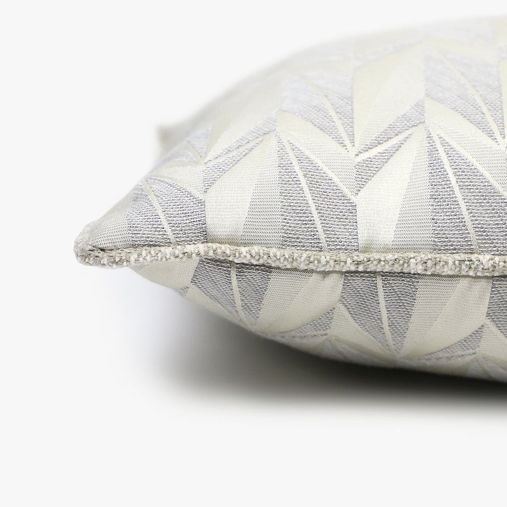 Capa de Almofada Geométrica Natural LAKI - Gato Preto