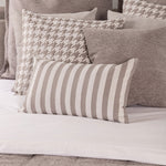 Capa de Almofada Riscas Branco HERITAGE - Gato Preto