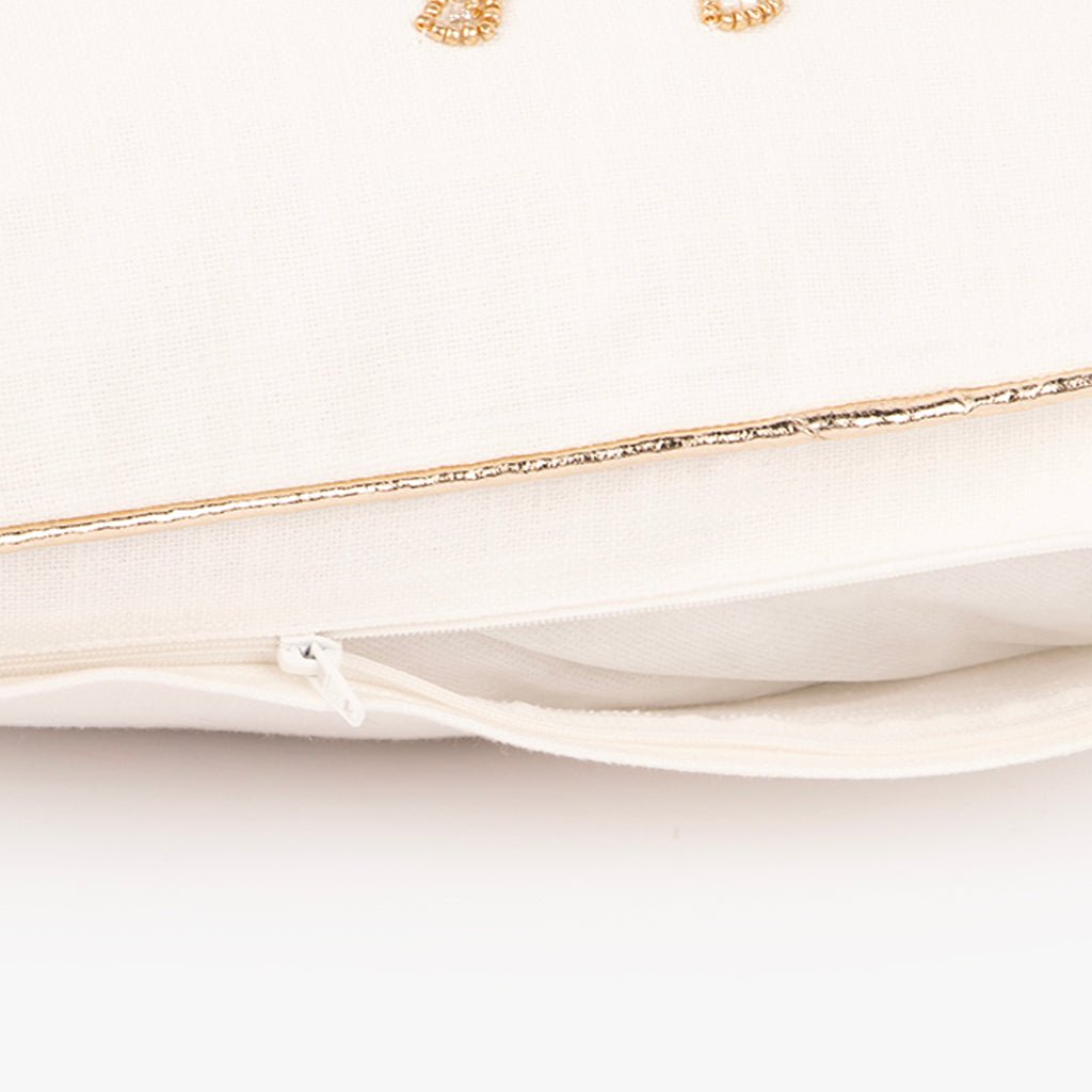 Capa de Almofada Veado com Missangas NEW BRIGHT - Gato Preto