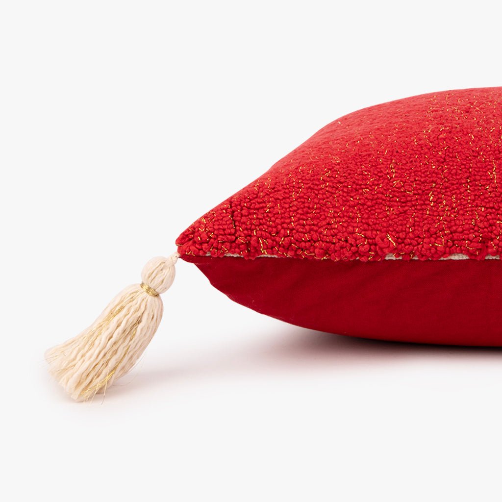 Capa de Almofada Vermelha com Lurex COZY - Gato Preto