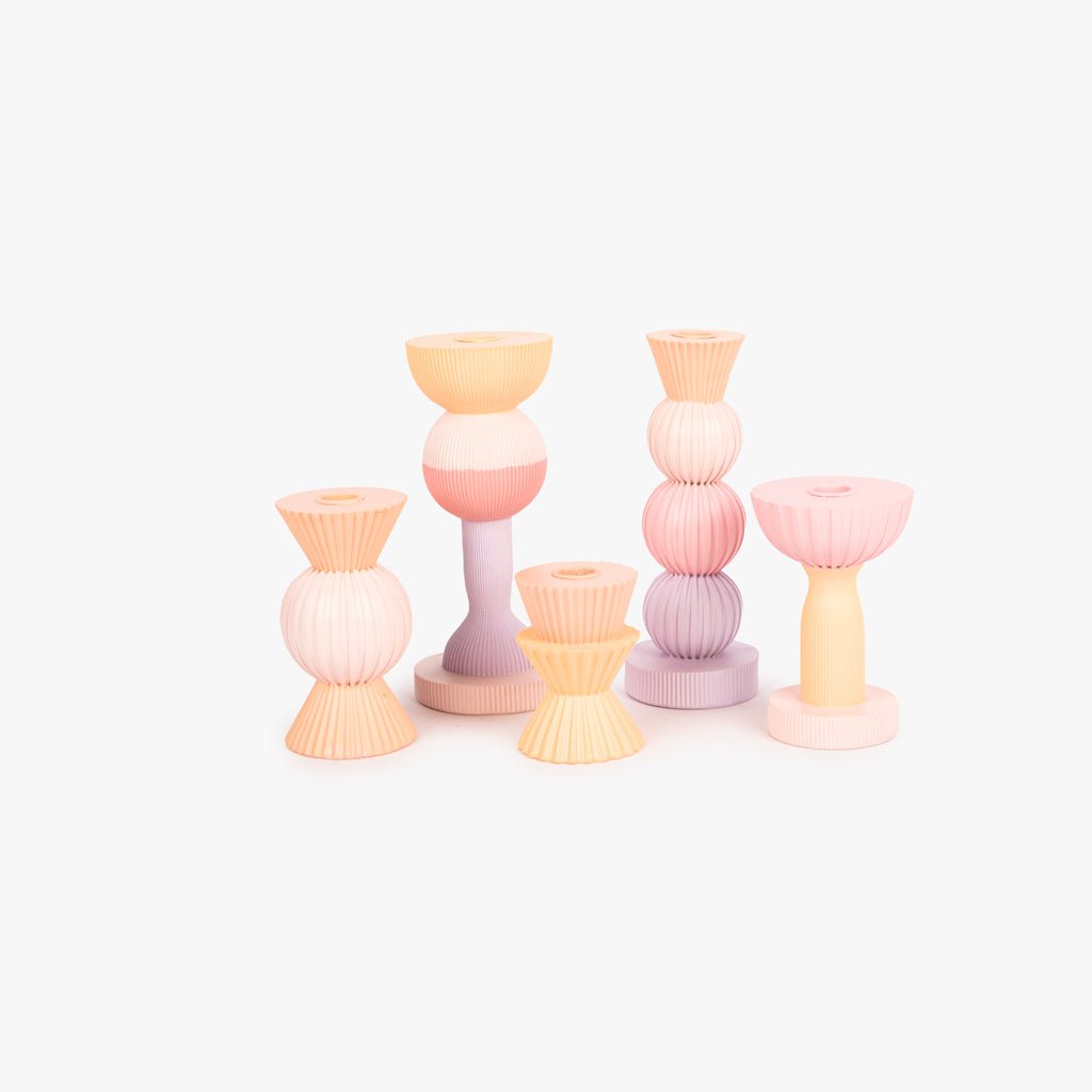 Castiçal Geométrico Pastel Pequeno MARSHMALLOW - Gato Preto